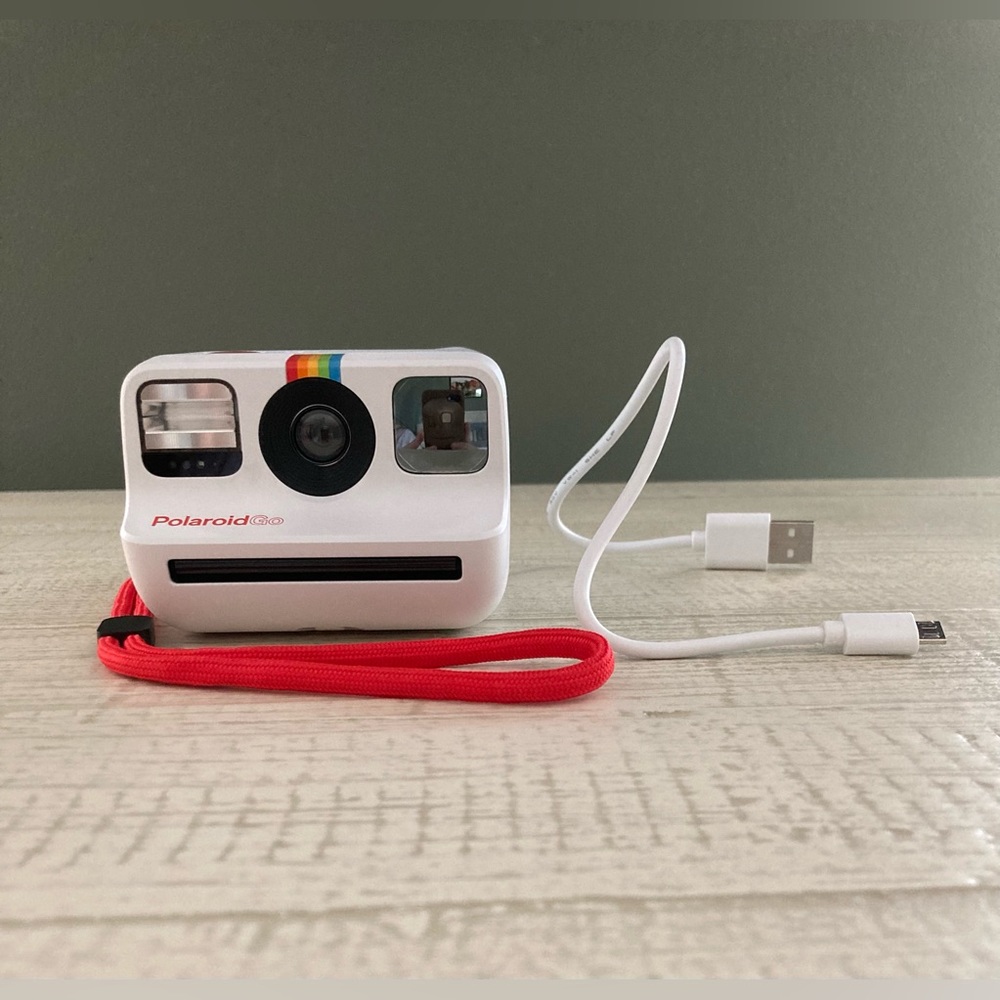 Polaroid Go Instant Mini Camera (9035)